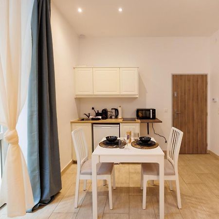 Cozy Market-Square Retreat Located In The Heart Of The 10Th District 비엔나 외부 사진