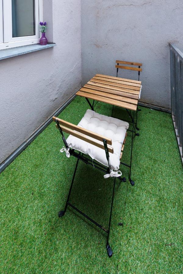 Cozy Market-Square Retreat Located In The Heart Of The 10Th District 비엔나 외부 사진